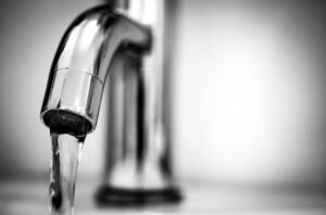 faucet running